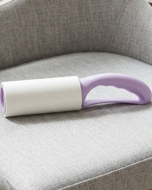 Cabit Palm-Arch Adhesive Lint Roller 70 Sheets Lilac - Lifestyle view